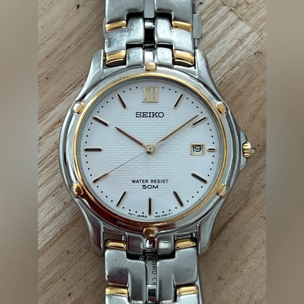 Seiko Vintage Men’s Watch White Dial Two-Tone Bracelet Gold-Tone Markers Date
